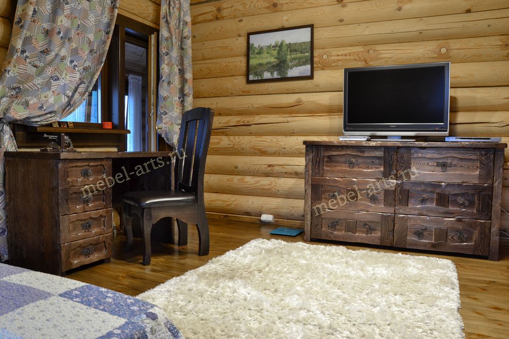 Тумба под старину для телевизора